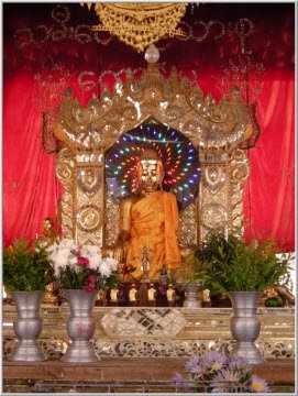 lordbuddhapayamandalay10.jpg