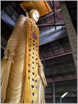 lordbuddhapayamandalayhill3.jpg